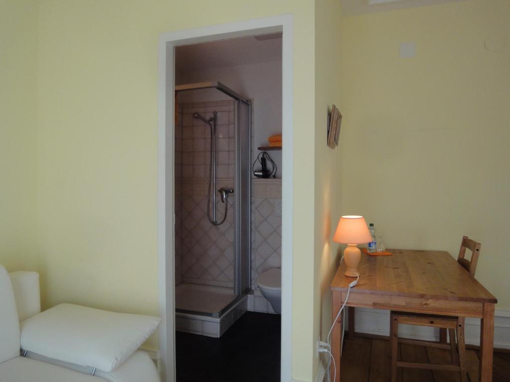 3 Camere Basel Cameră foto